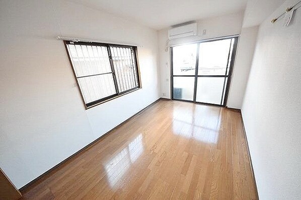 グランフィールド行徳の物件内観写真